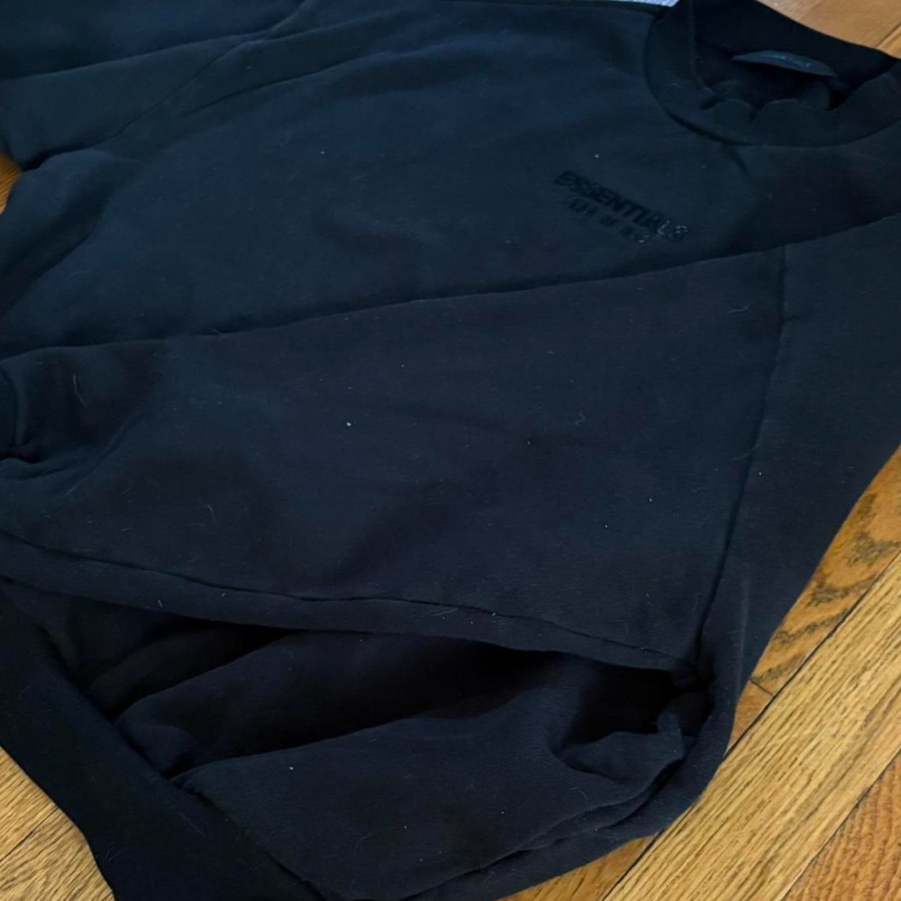 Essentials Mock Neck Size Medium - image 2